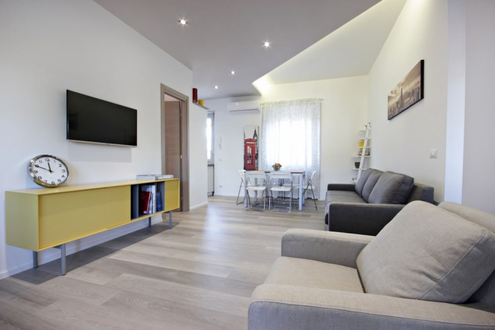 Фото Wonder Penthouse Attic