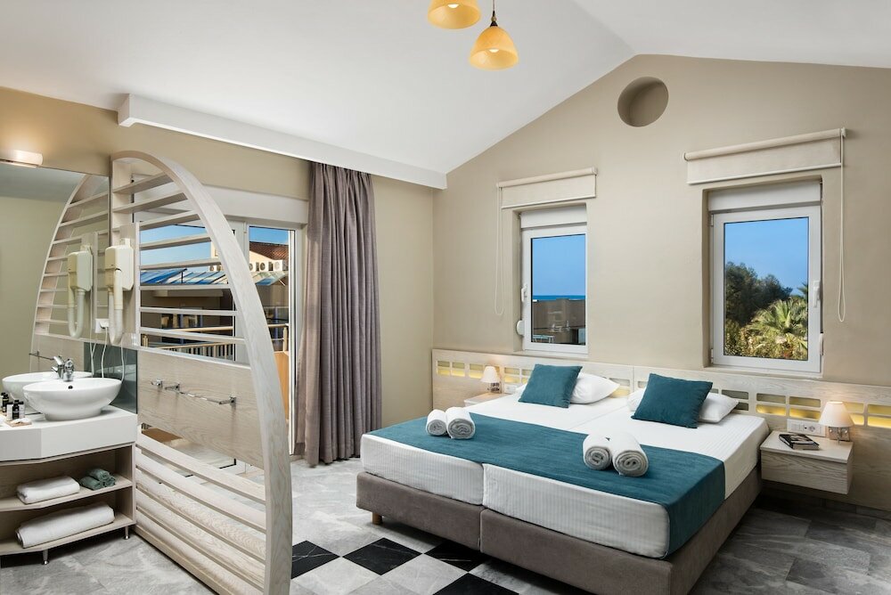 Фото Maleme Mare Beach Resort Hotel