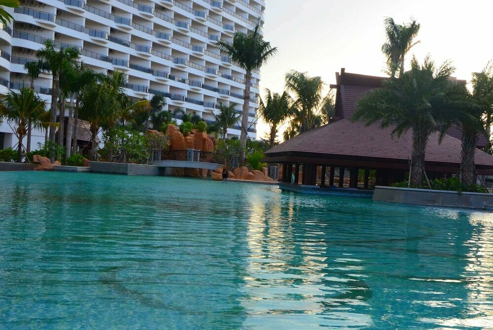 Hotel Wyndham Garden Lingshui, Hainan, photo