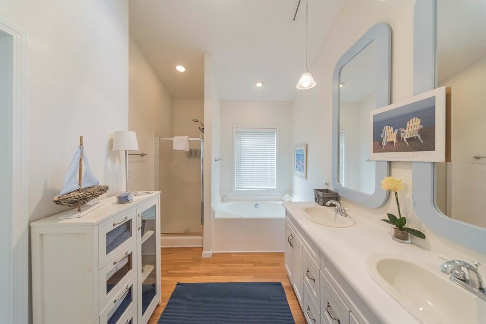 Фото Lake-front Luxury 5bdrm on Kentucky Lake - Jz Vacation Rentals