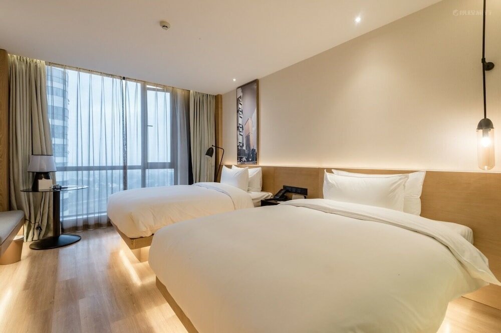 Фото Quality Hotel Chengdu