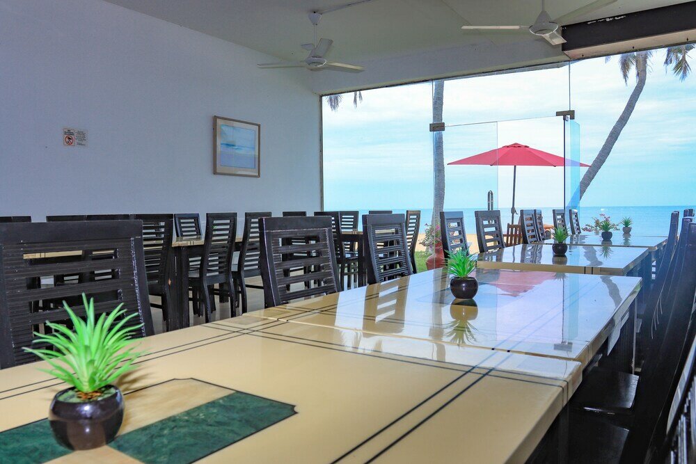 Фото New Tristar Beach Hotel