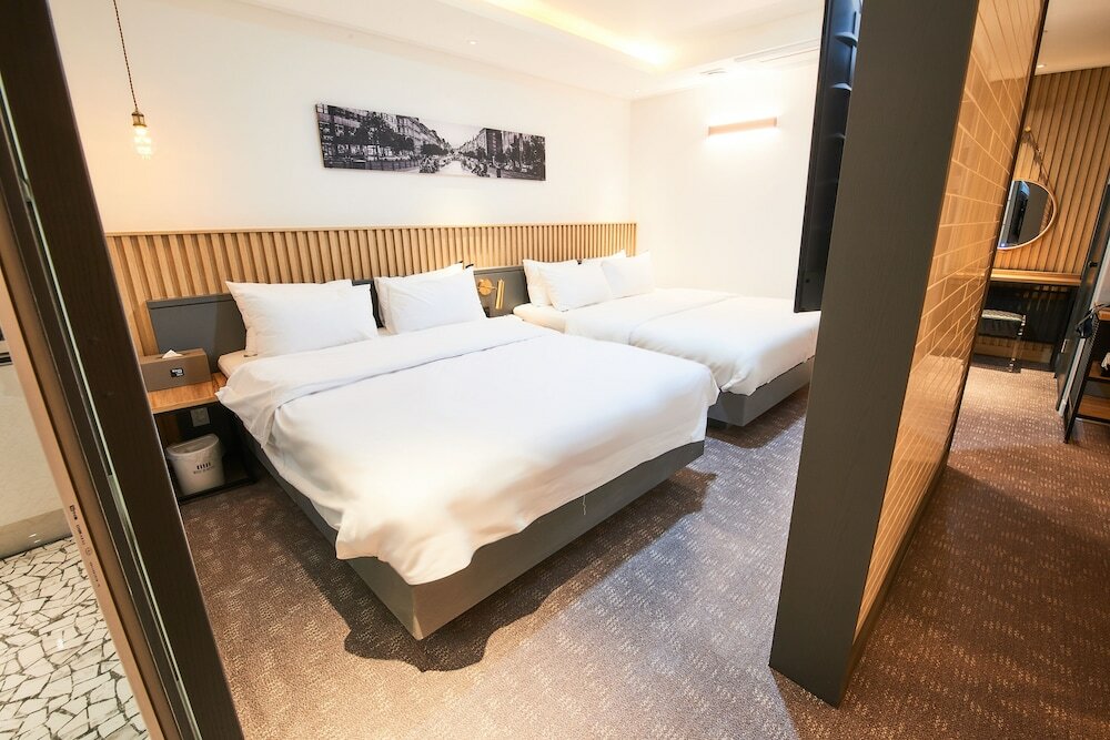 Фото West In Hotel