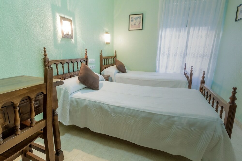 Фото Pensión Virginia by Vivere Stays