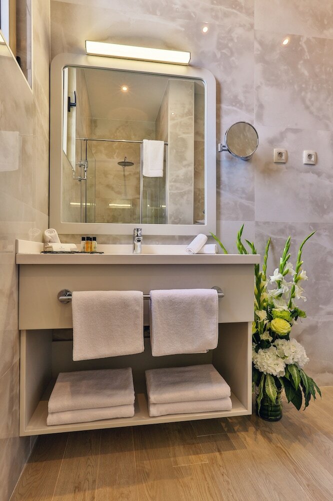 Фото Avanti Hotel & SPA