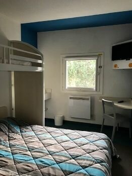 Hotel Hôtel Class Eco 78, Les Mureaux, photo