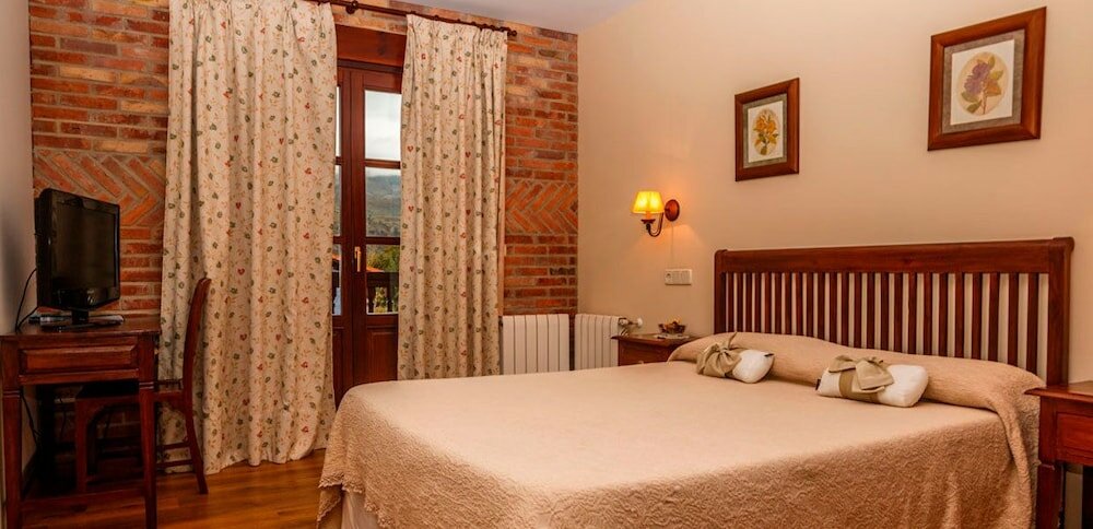 Фото Hotel Rural Andrín