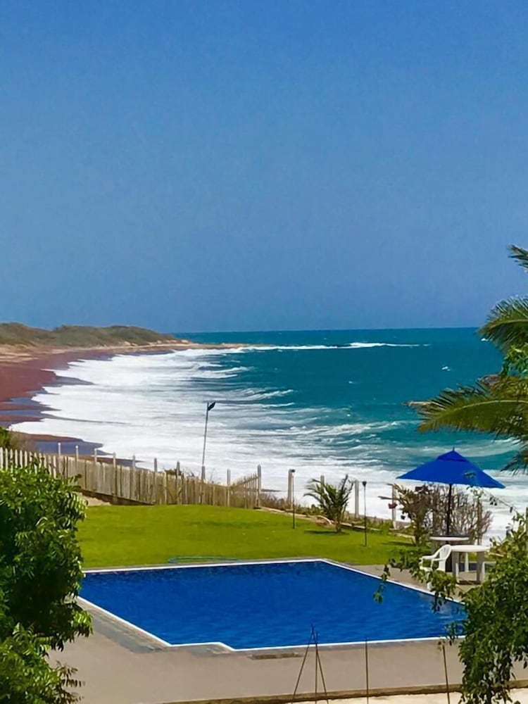 Фото Peacock Beach Resort & SPA