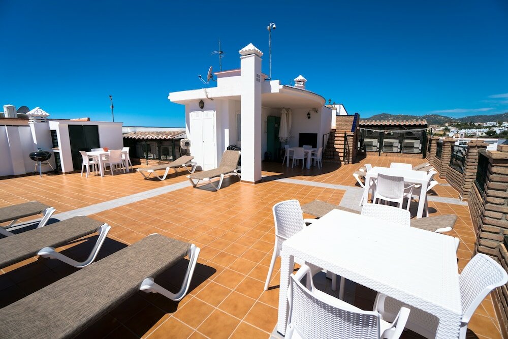 Фото Apartamentos Turísticos Manuel Martín