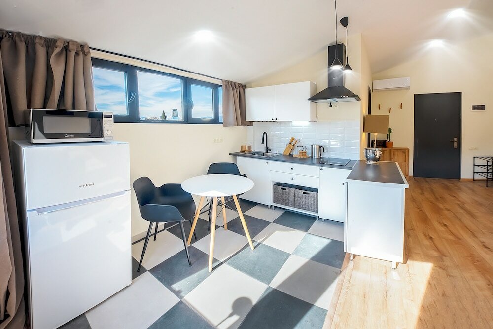 Фото H&b apartments Pier Kobakhidze