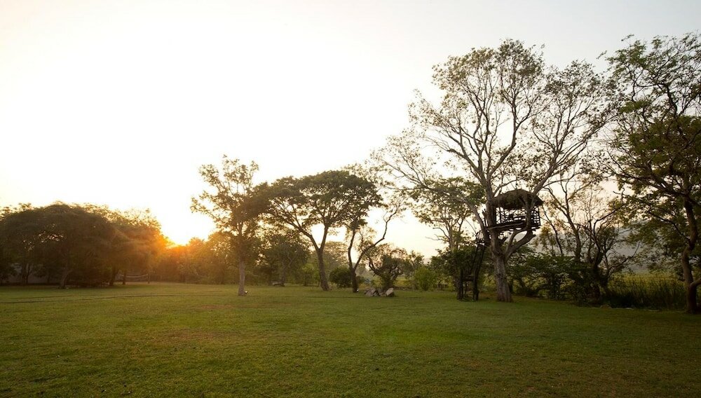 Фото Grand Tamarind Lake