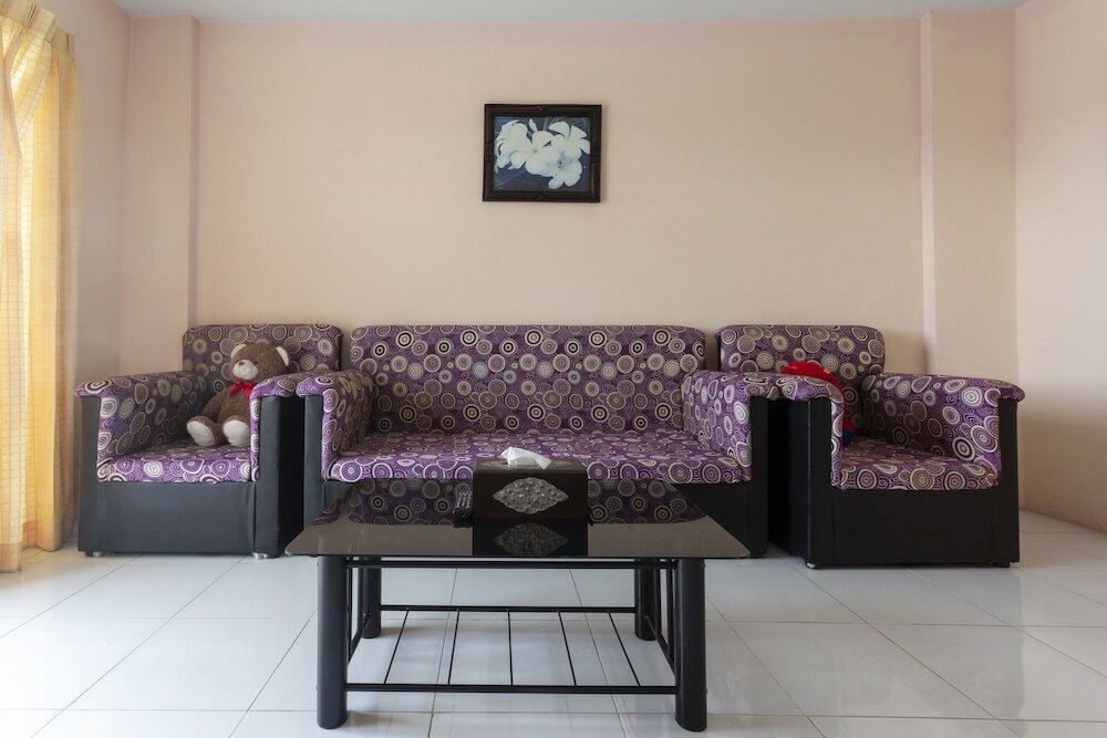 Фото Oyo 75356 Thipsiri Lodge