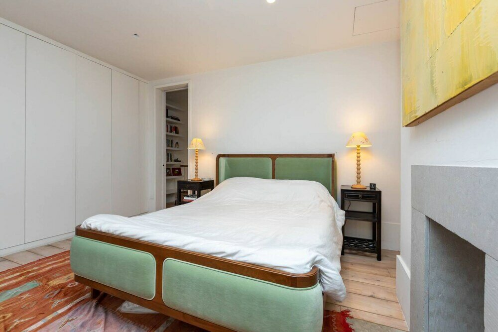 Фото Beautiful 2 Bedroom Townhouse With Garden in Kentish Town