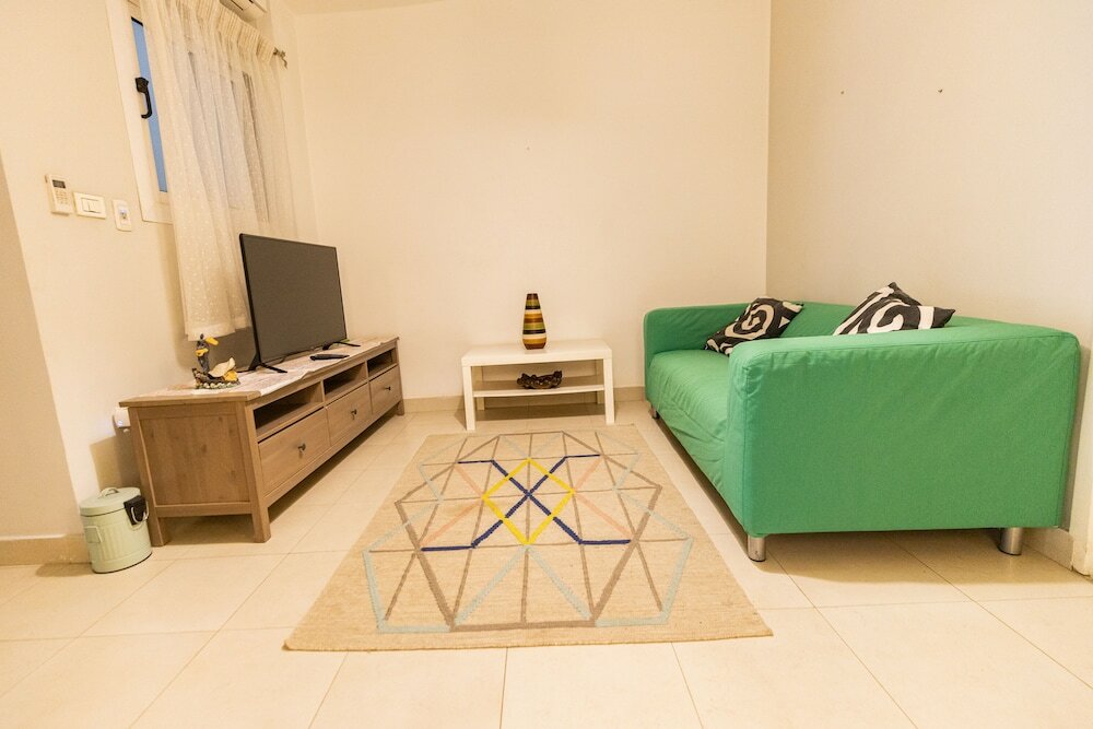 Фото Lily Mint Retreat Inviting 3br Apartment