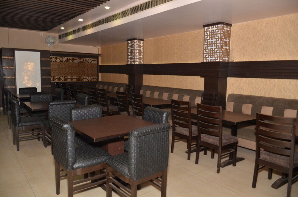 Фото FabHotel Kk Continental