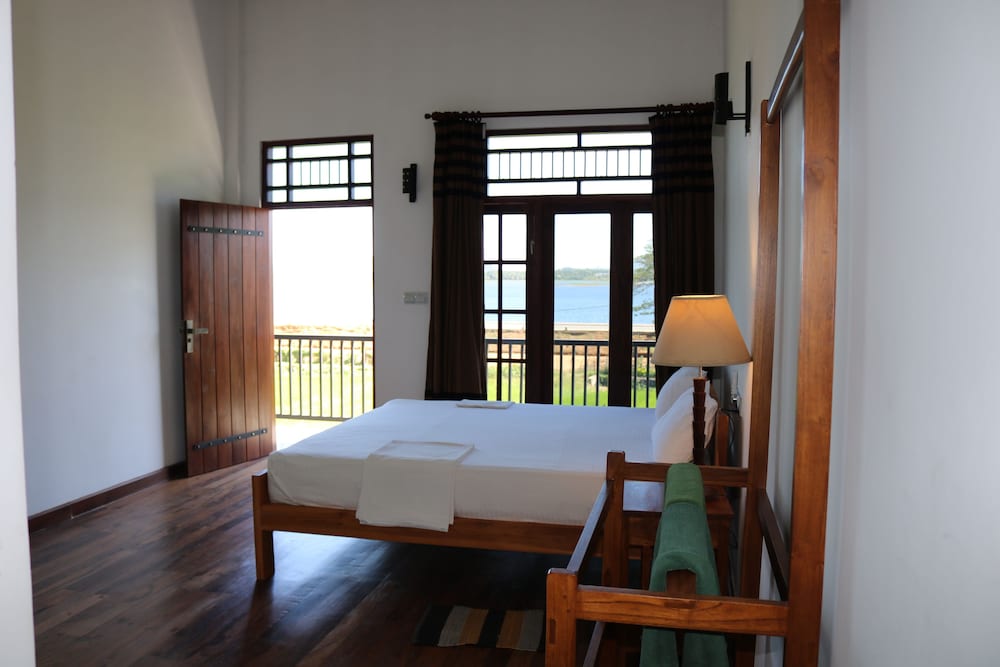 Фото Serene Park Hotel