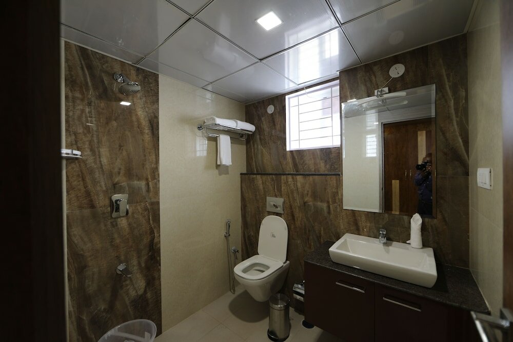 Фото Aaccord Suites Inn