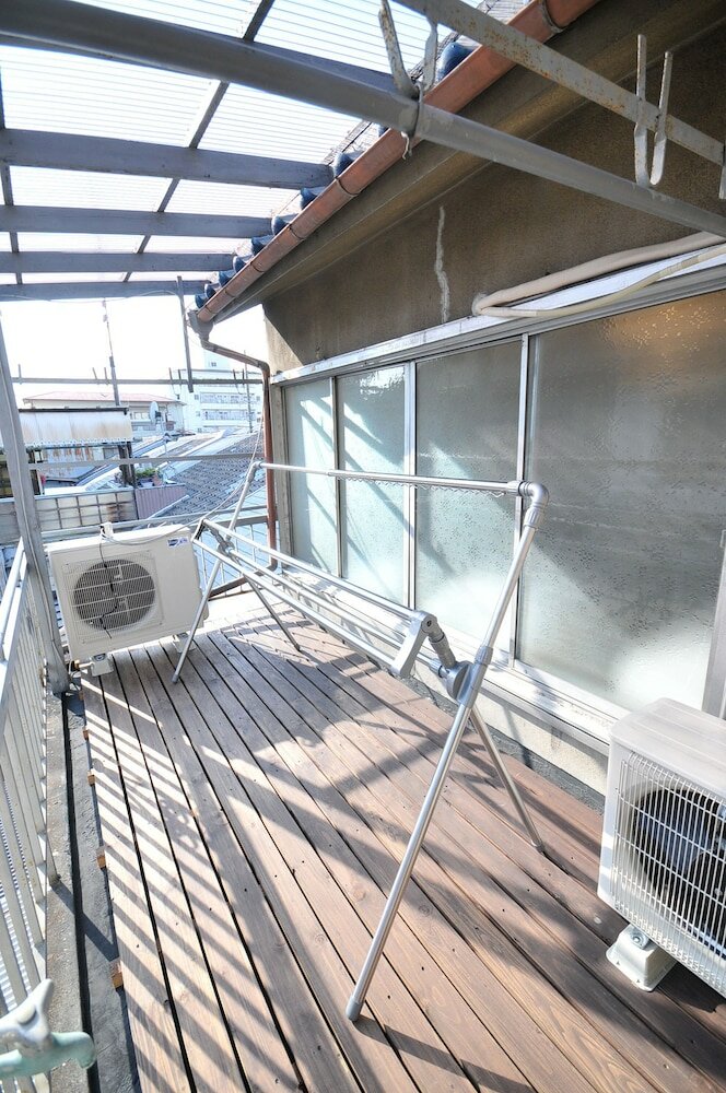 Фото Condominium House in Osaka Shin-Fukae