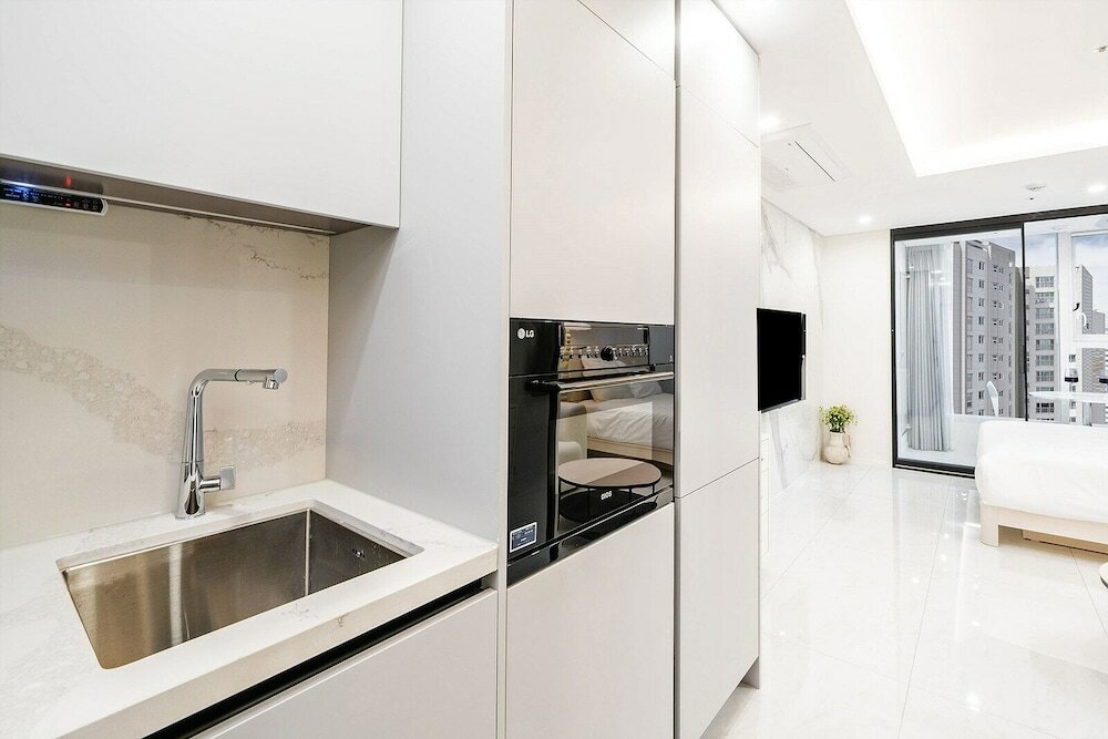 Фото Seocho Intoraon Hotel and Residence