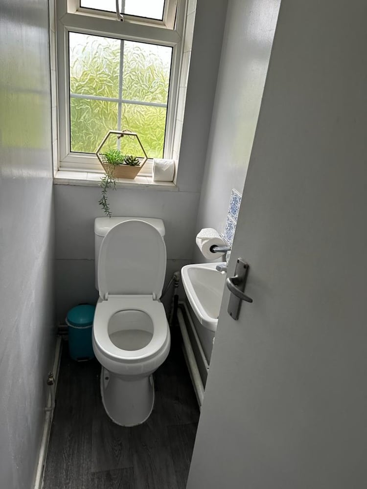 Фото Poynters House - Huku Kwetu Luton