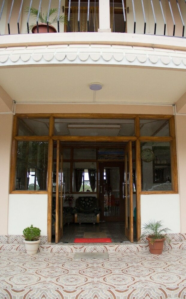 Фото Pumpkin Cordial Lodge