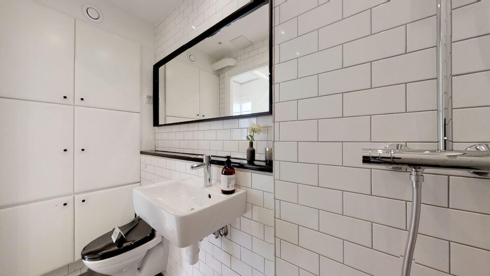 Фото The Brewer D - Into This Place