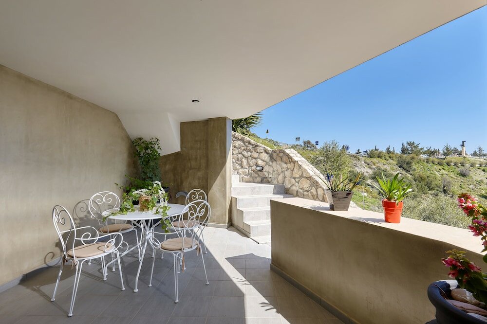 Фото Seli Sea View Apartments and Studios