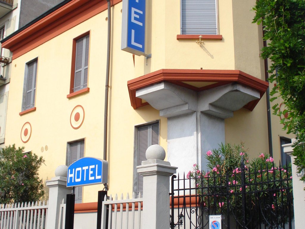 Фото Hotel Brenta Milano