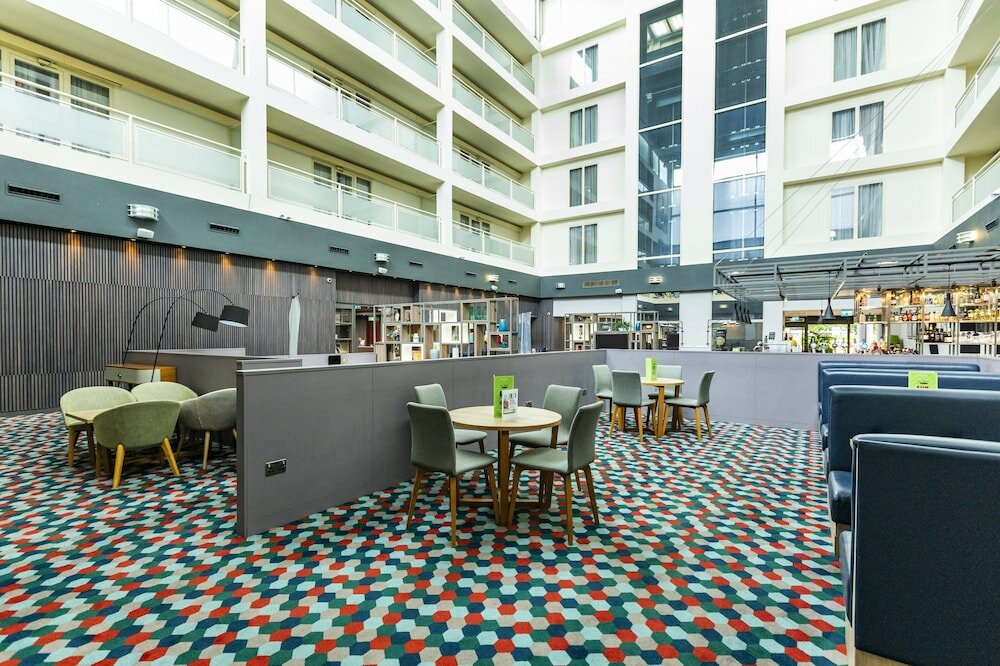 Фото Holiday Inn Milton Keynes - Central, an Ihg Hotel