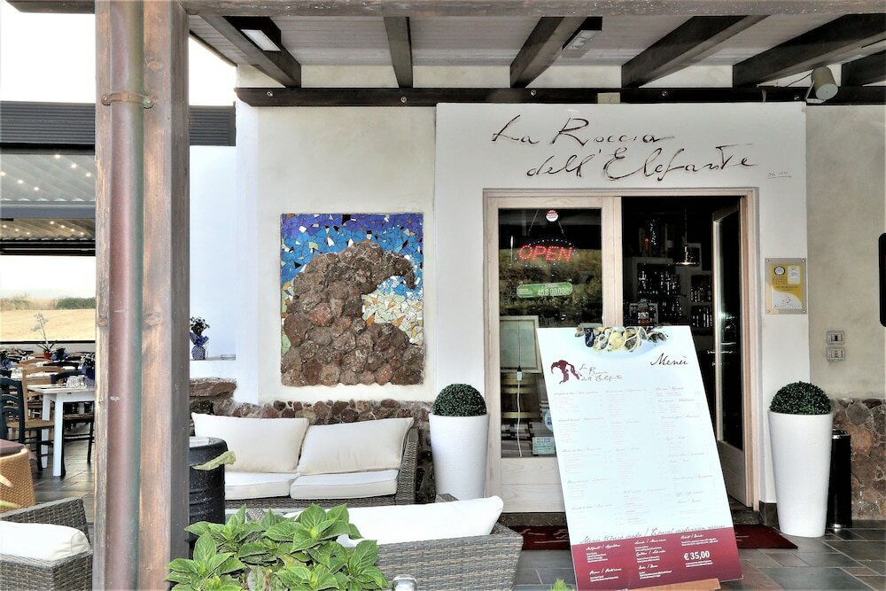 Фото B&b La Roccia dell'Elefante
