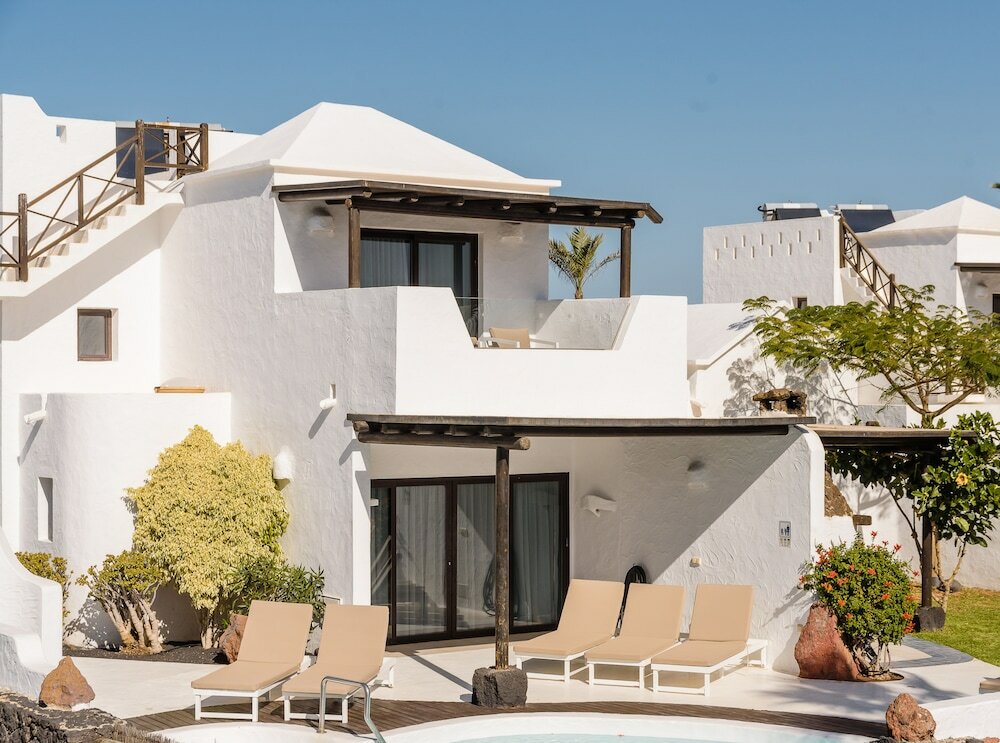 Фото Kamezí Boutique Villas