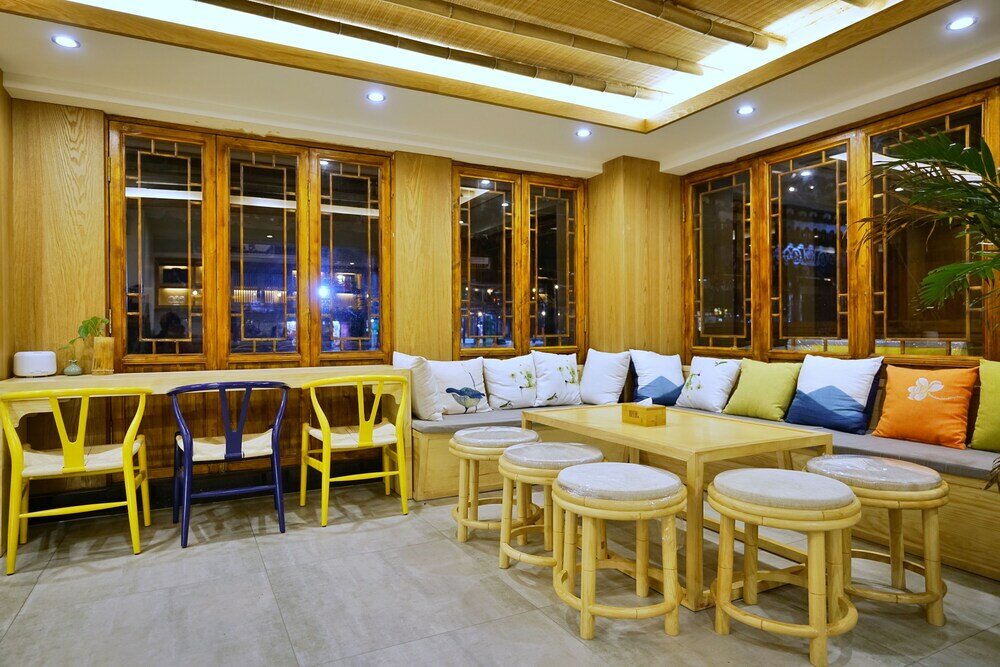 Фото Yuexijiang Boutique Holiday Hotel