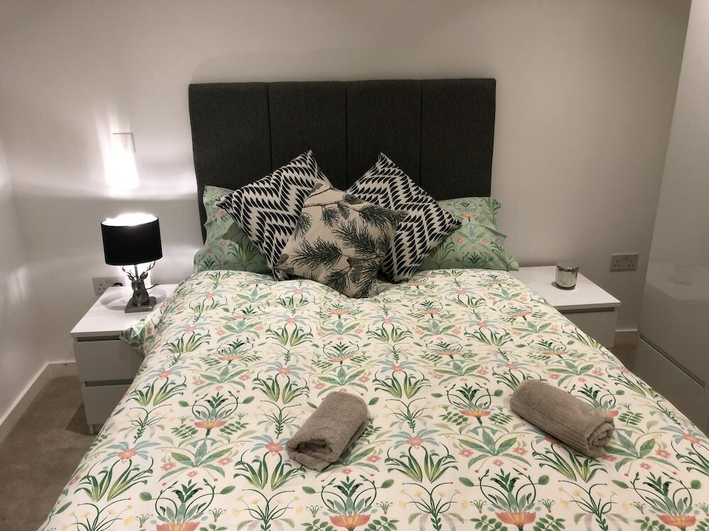 Фото Luxury 2 Bed 2 Bath Apartments next to kings cross