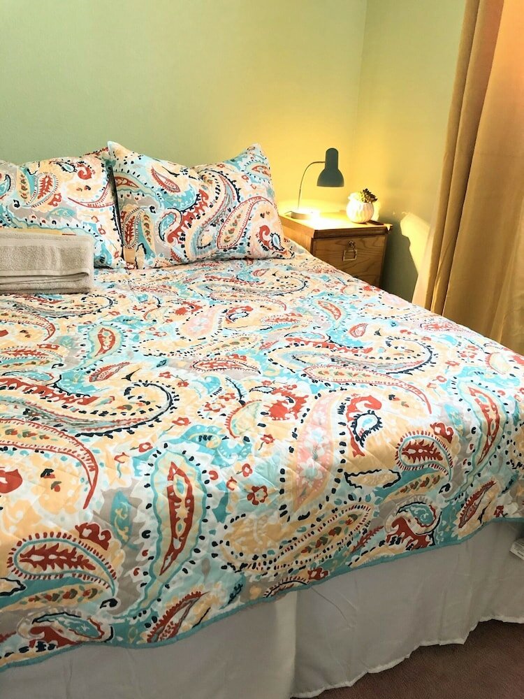 Фото Private bedroom in Country house near wineries