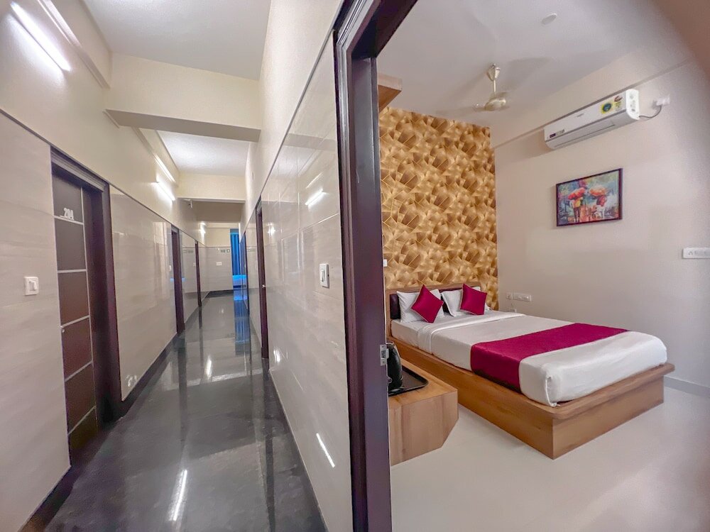 Фото Hotel Grand Vista Inn