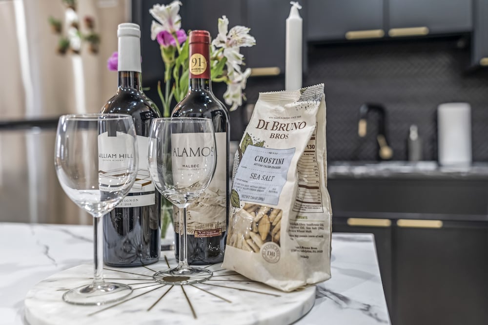 Фото Charming Historic Gem Heart of Philly 2b