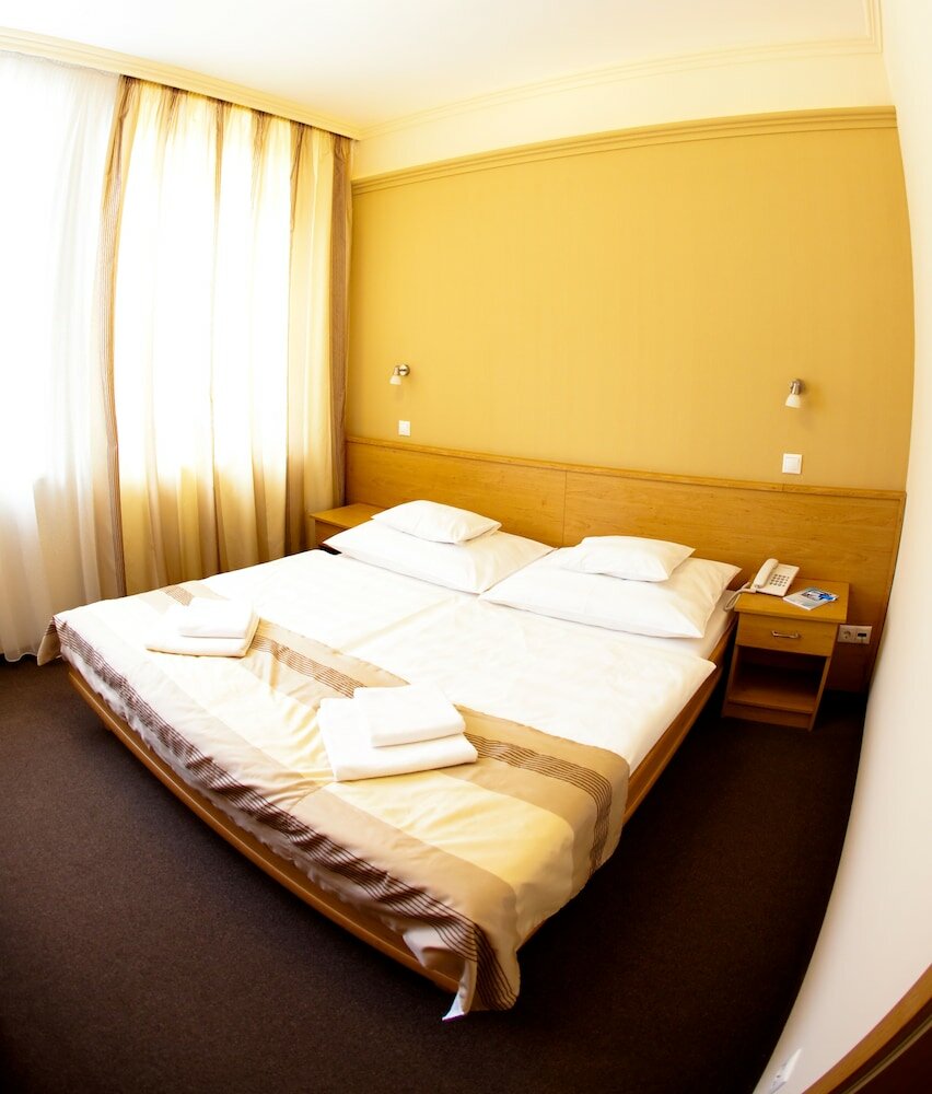 Фото Granada Konferencia Wellness Sport Hotel