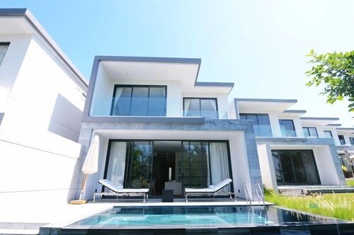 Гостиница The Point Resort - Golf View Villa в Дананге