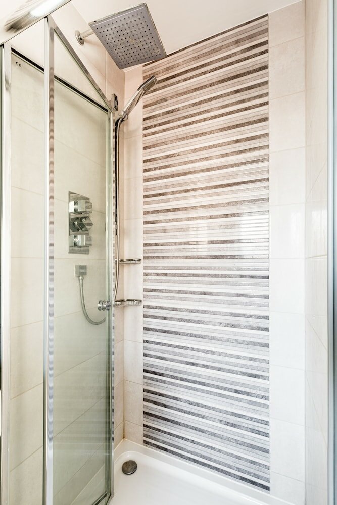 Фото Drayton Manor House