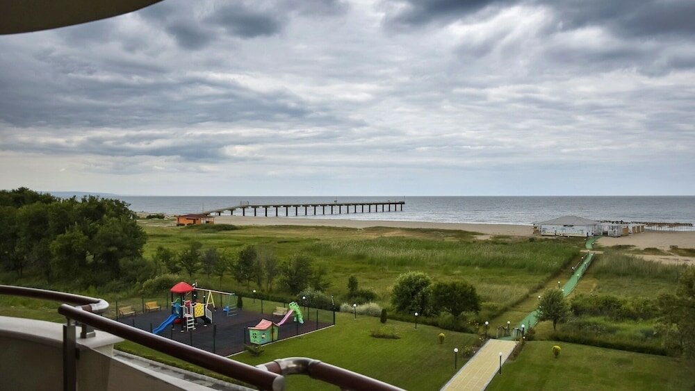 Фото Long Beach Resort & SPA