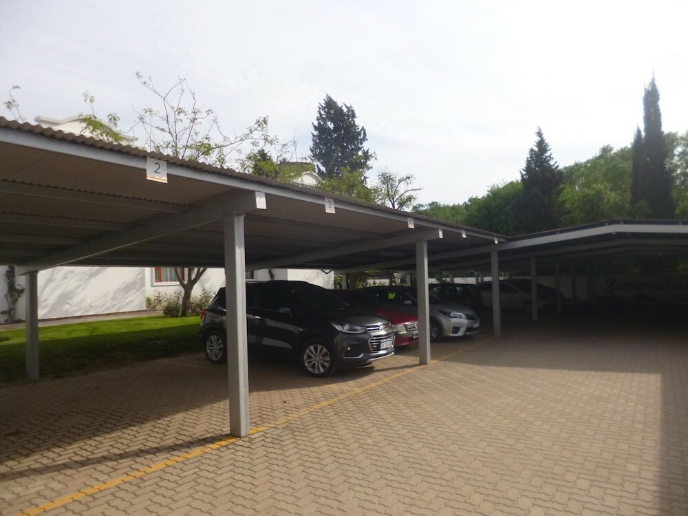 Фото Hotel Garden House