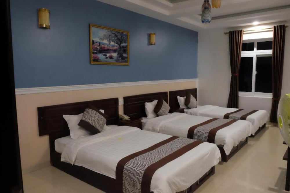 Фото Song Hong View Hotel