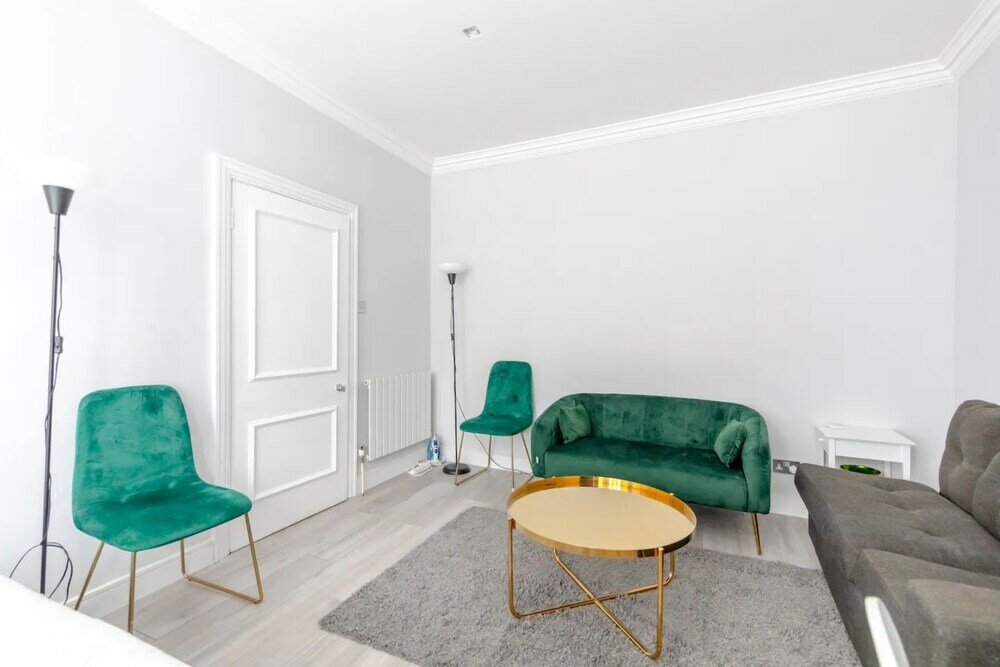 Фото Fantastically Located 1bd Flat, Knightsbridge
