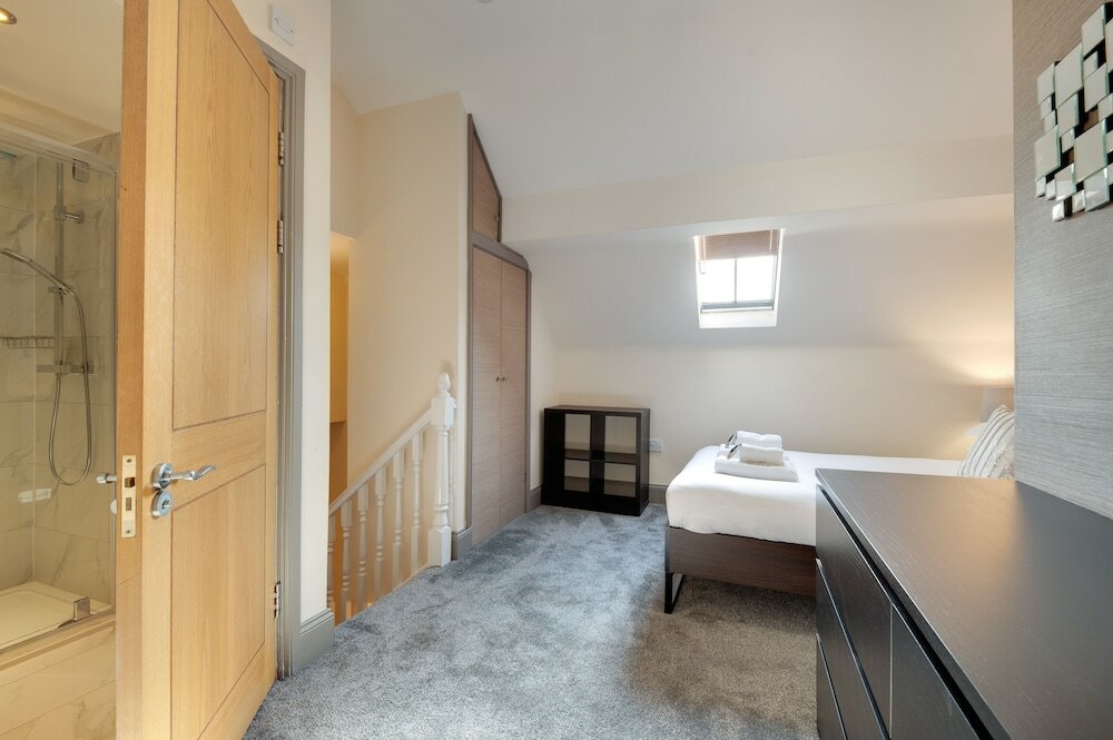 Фото Week2Week 2Bed & 2Bath Jesmond Apartment