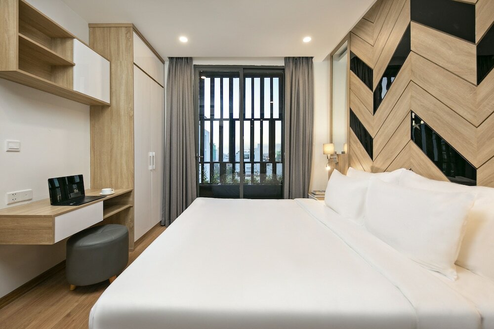 Фото Dolphin Hotel and Apartment