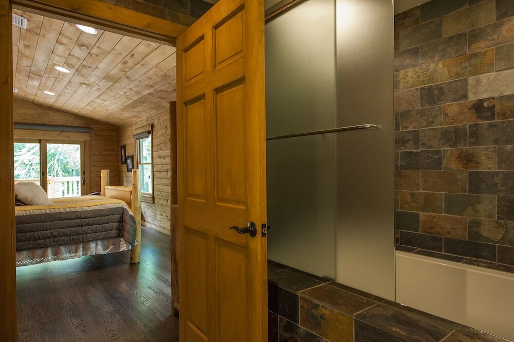 Фото Chatfield Hollow Inn