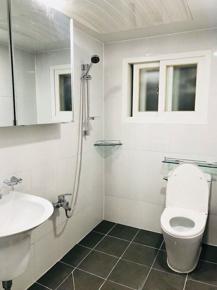 Фото 1 Kay House - Place 4 - Hostel