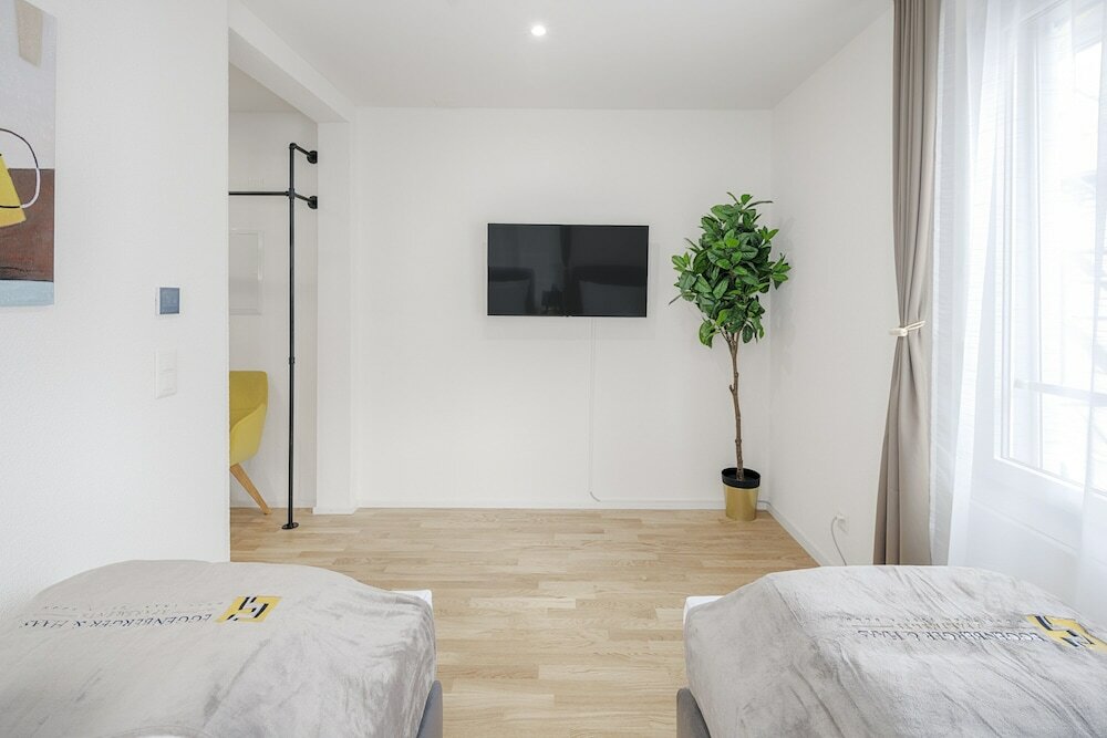 Фото Eh Apartments Jupiter