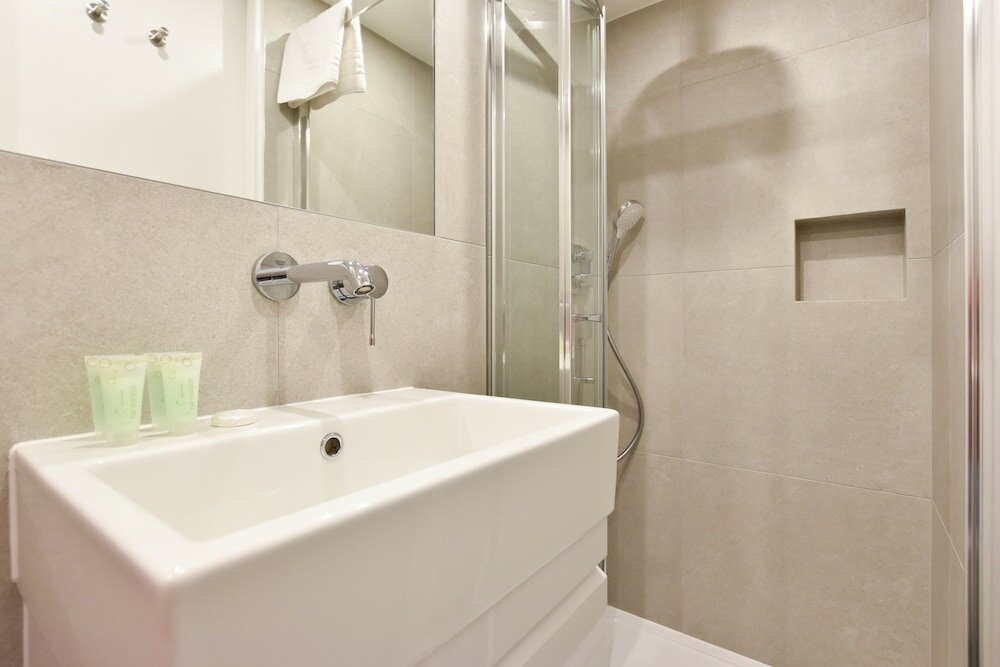 Фото Earls Court East Serviced Apartments