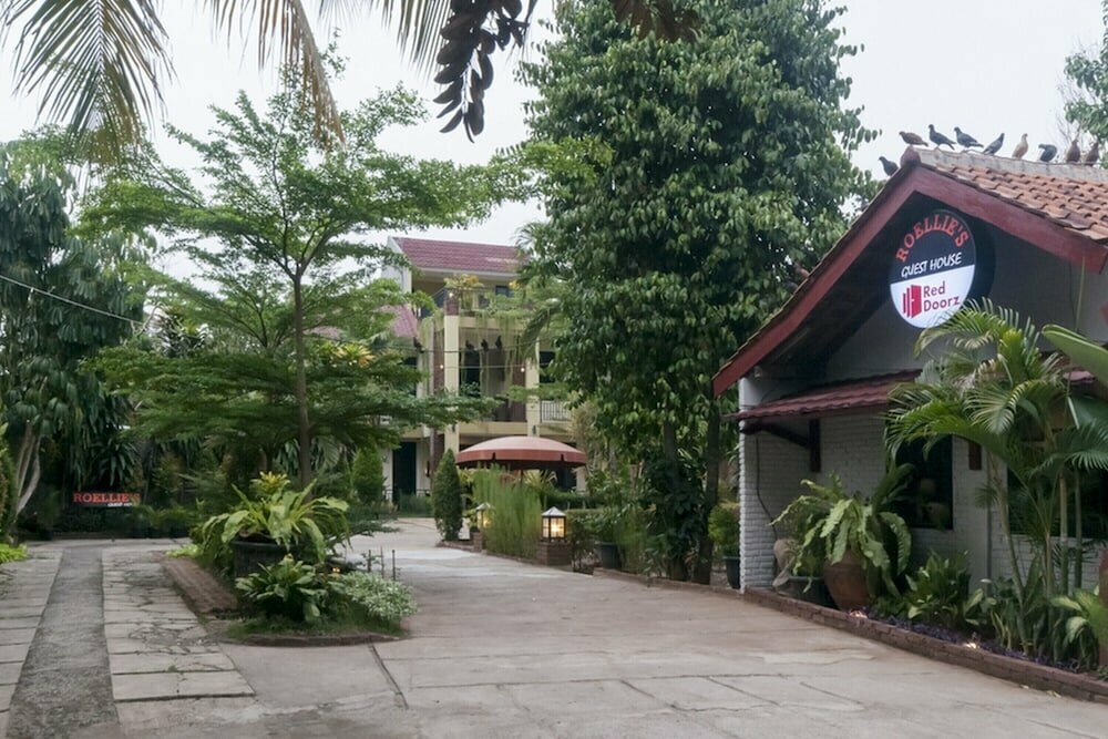 Hotel RedDoorz Syariah Plus near Trans Studio Cibubur, Depok, photo